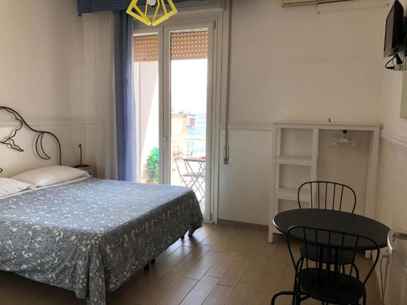 Hotel Bella Capri - Naples Harbour image
