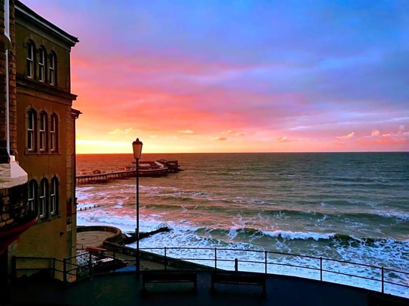 The Red Lion Hotel - Inn
