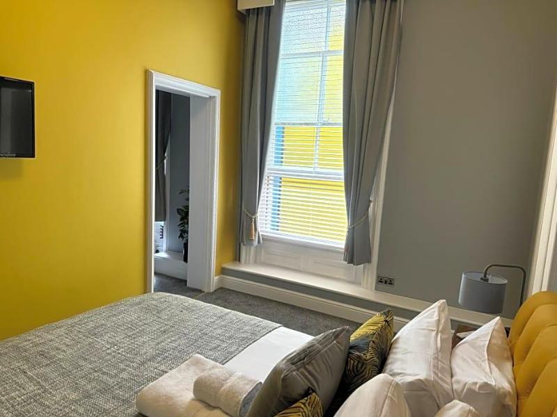 The Red Lion Hotel - Inn image