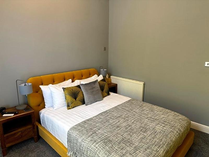 The Red Lion Hotel - Inn image