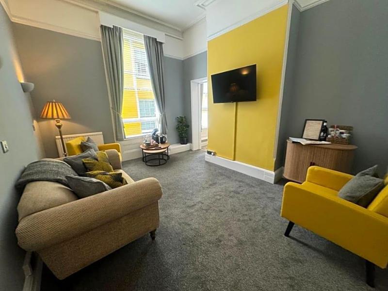 The Red Lion Hotel - Inn image