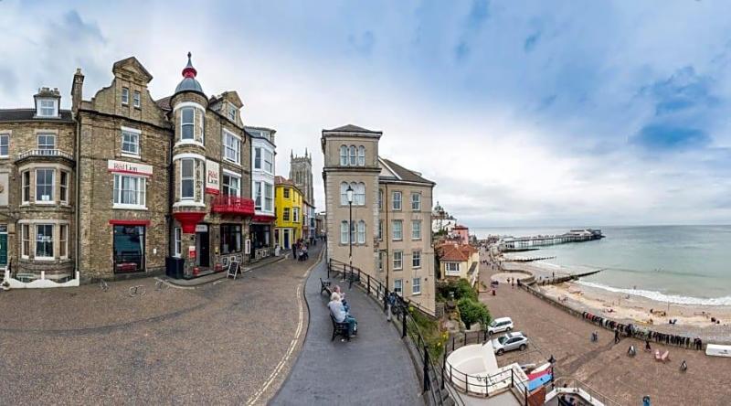 The Red Lion Hotel - Inn image