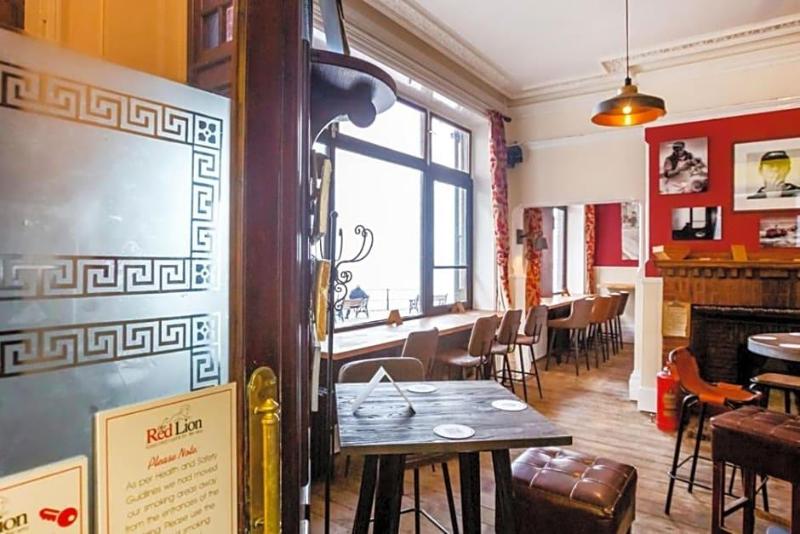 The Red Lion Hotel - Inn image