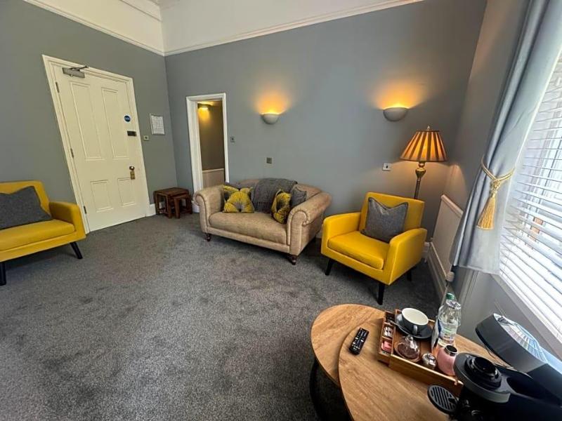 The Red Lion Hotel - Inn image
