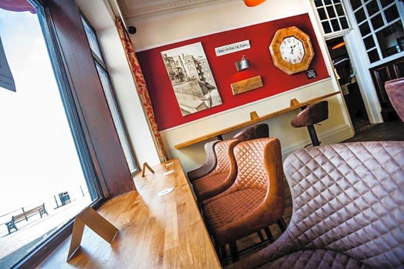 The Red Lion Hotel - Inn image