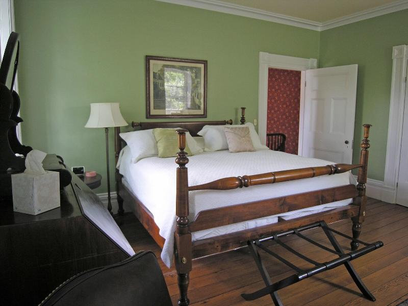 Delano Homestead Bed & Breakfast image