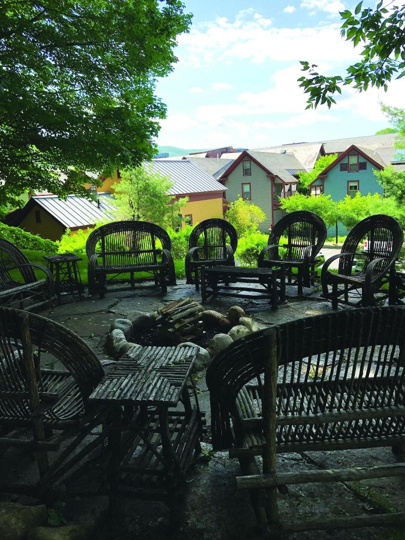 The Porches Inn image