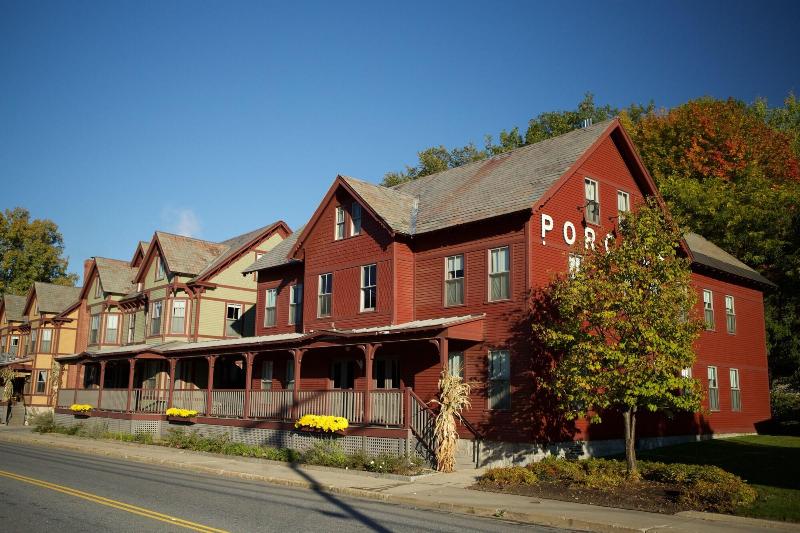 The Porches Inn image
