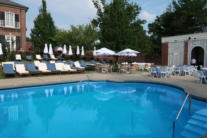 Glen Cove Mansion image