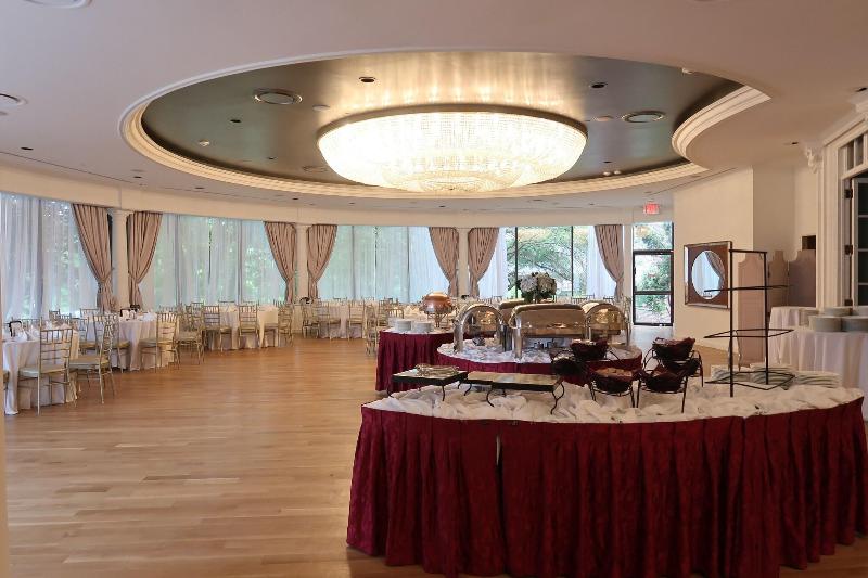 Glen Cove Mansion image