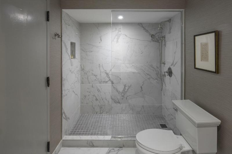 Glen Cove Mansion image