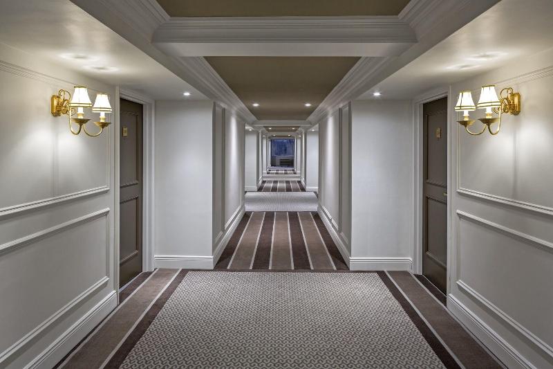 Glen Cove Mansion image