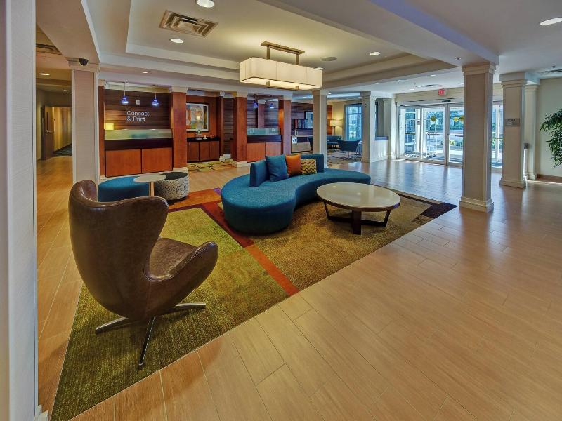 Fairfield Inn & Suites Naples image