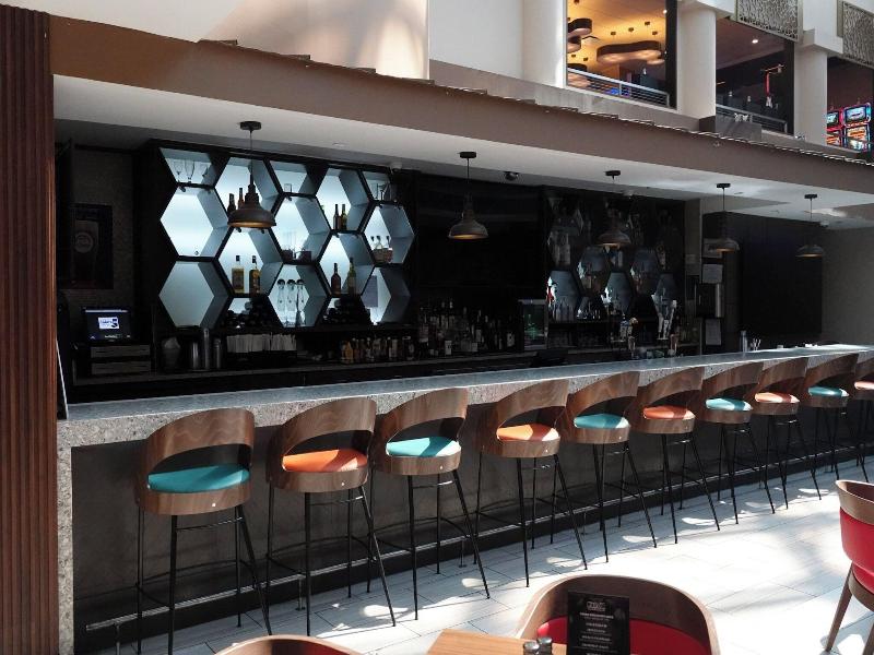 Jake'S 58 Hotel & Casino image