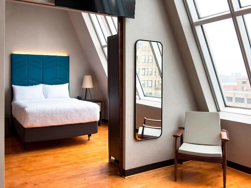 Four Points by Sheraton Manhattan SoHo Village image