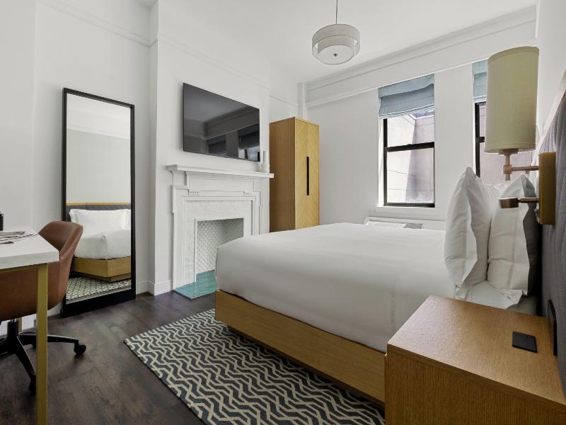 Club Quarters Times Square Midtown image