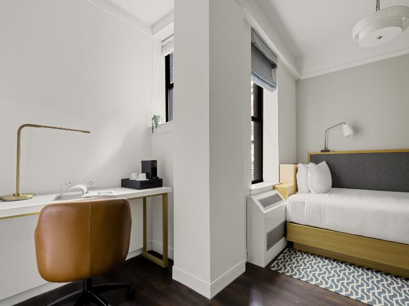 Club Quarters Times Square Midtown image