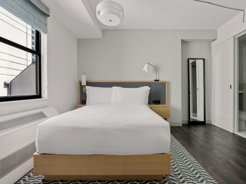 Club Quarters Times Square Midtown image