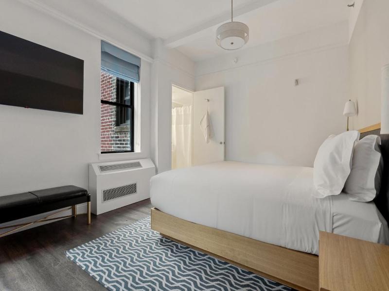 Club Quarters Times Square Midtown image
