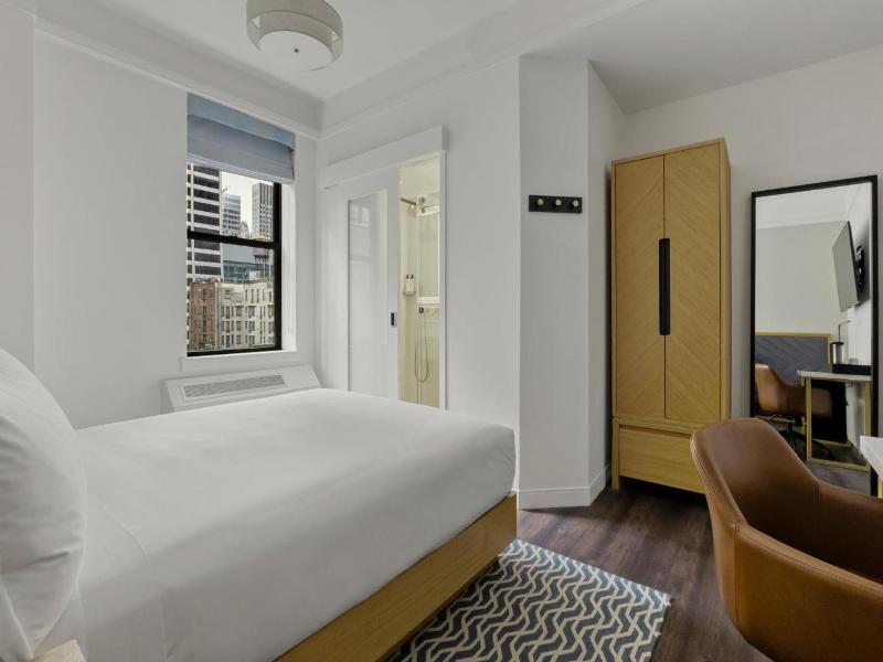 Club Quarters Times Square Midtown image