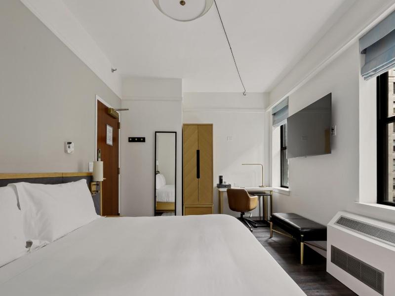 Club Quarters Times Square Midtown image
