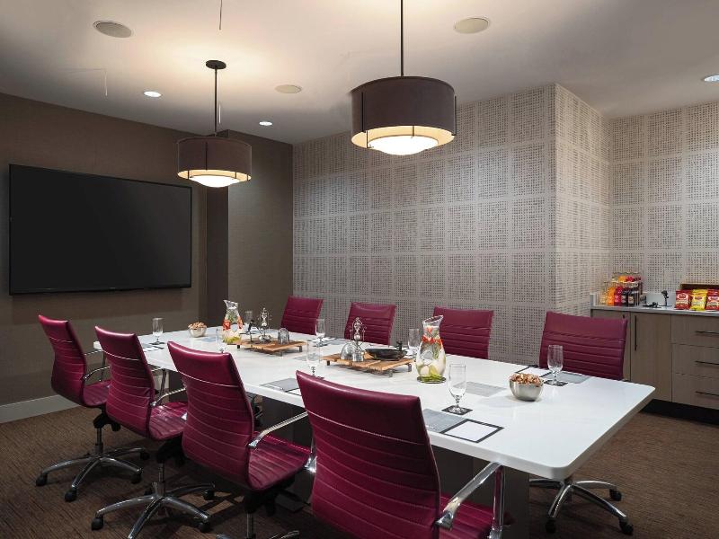 The Baronette Renaissance Detroit-Novi Hotel image