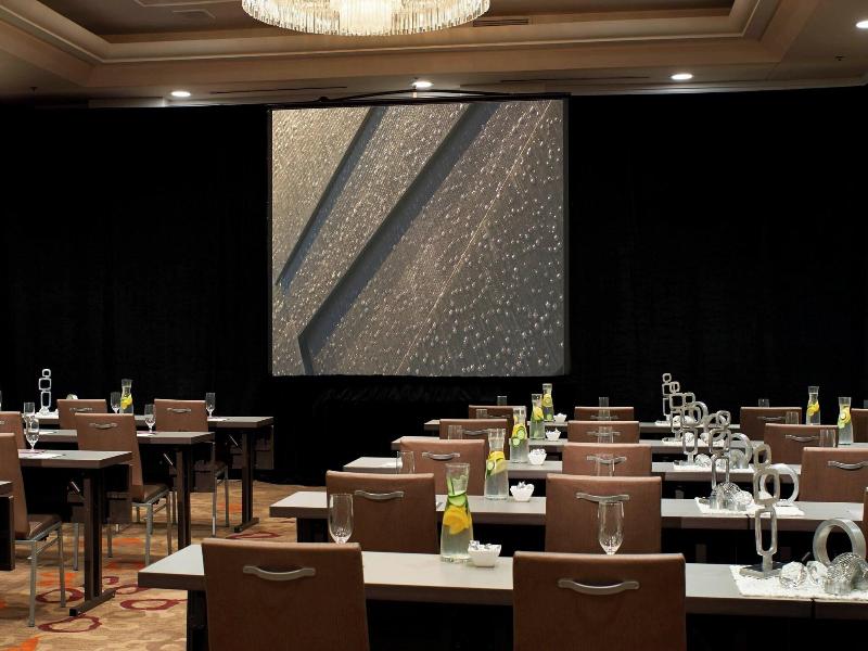 The Baronette Renaissance Detroit-Novi Hotel image