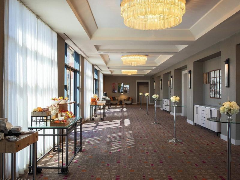 The Baronette Renaissance Detroit-Novi Hotel image