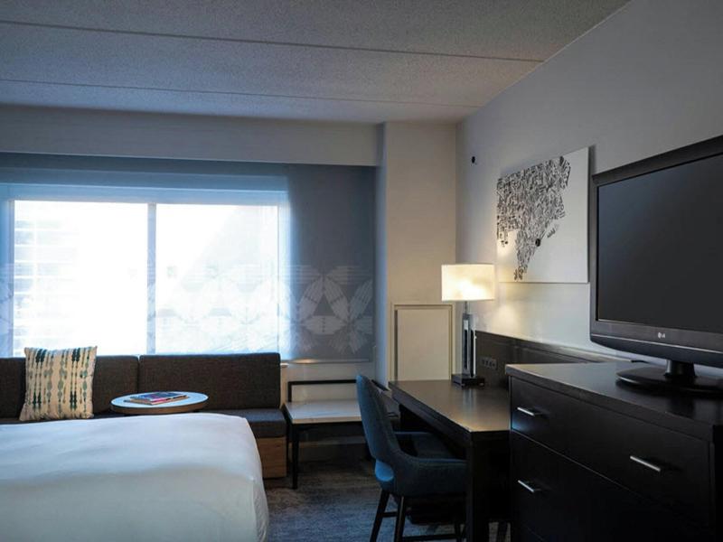The Baronette Renaissance Detroit-Novi Hotel image