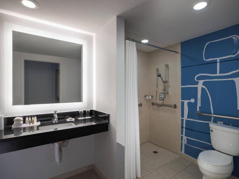 The Baronette Renaissance Detroit-Novi Hotel image