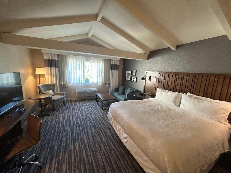 Four Points by Sheraton Plainview Long Island image