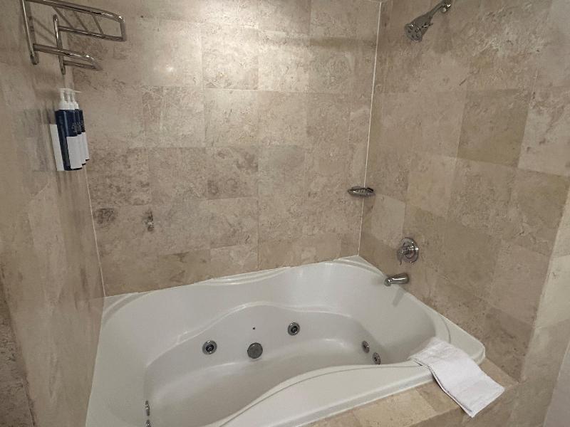 Four Points by Sheraton Plainview Long Island image