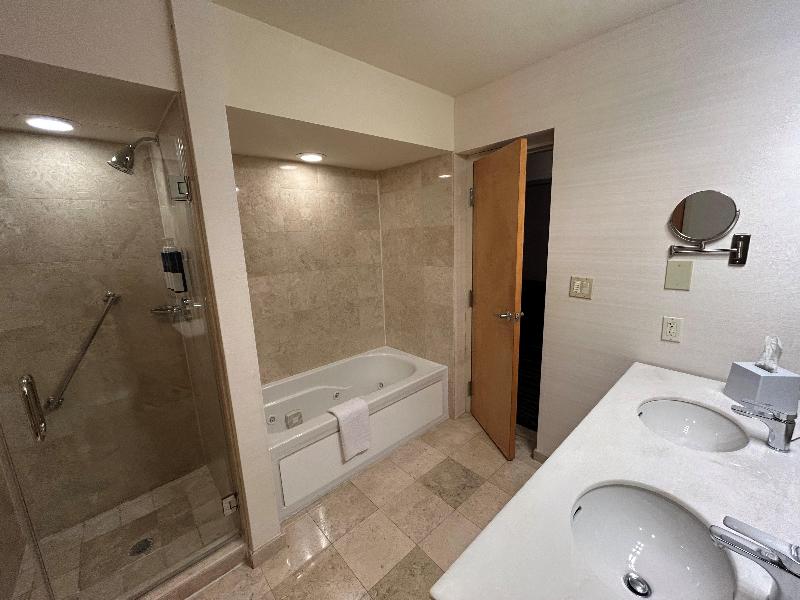 Four Points by Sheraton Plainview Long Island image
