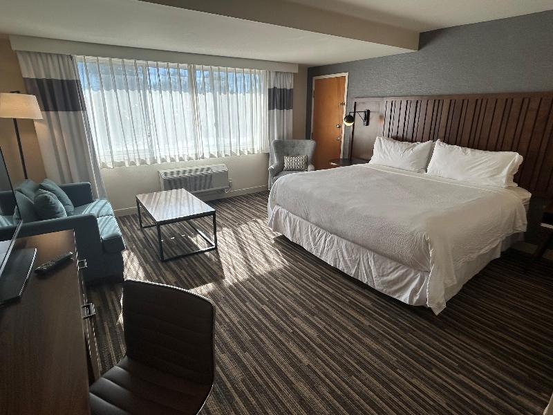 Four Points by Sheraton Plainview Long Island image