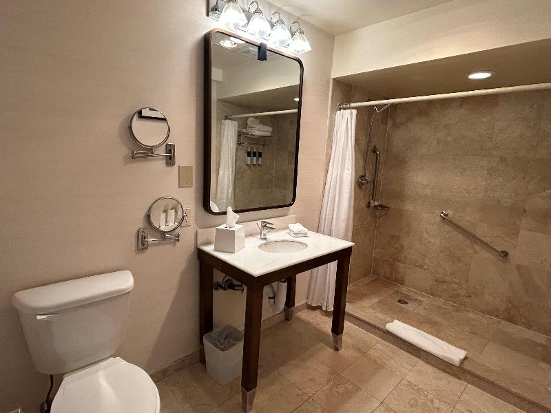Four Points by Sheraton Plainview Long Island image