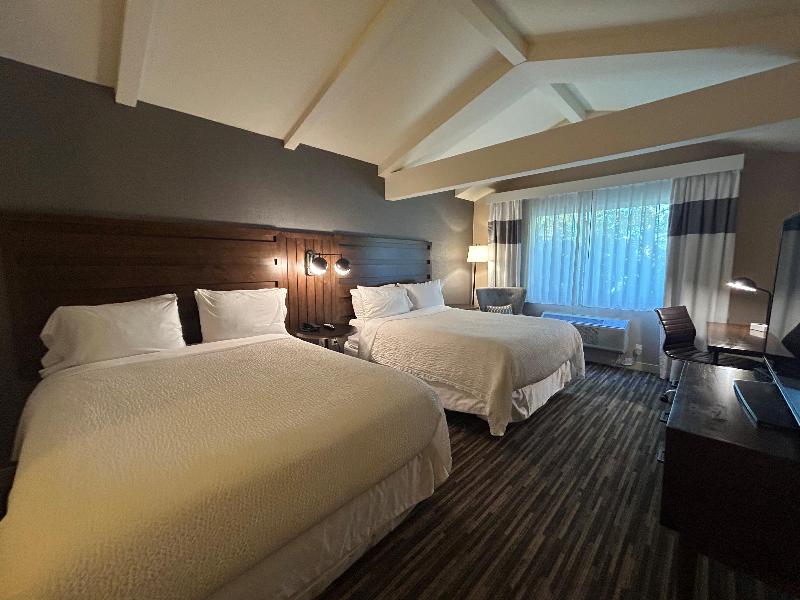 Four Points by Sheraton Plainview Long Island image