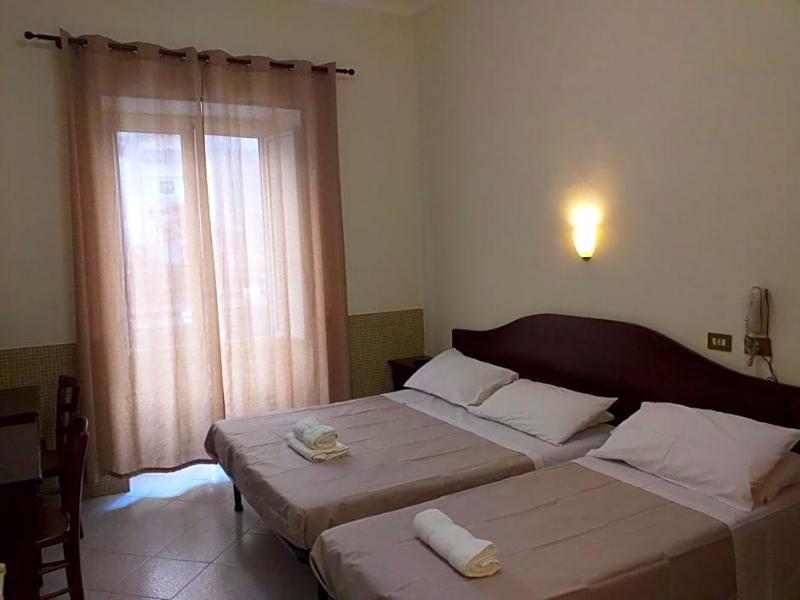 Hotel Vittorio Veneto image