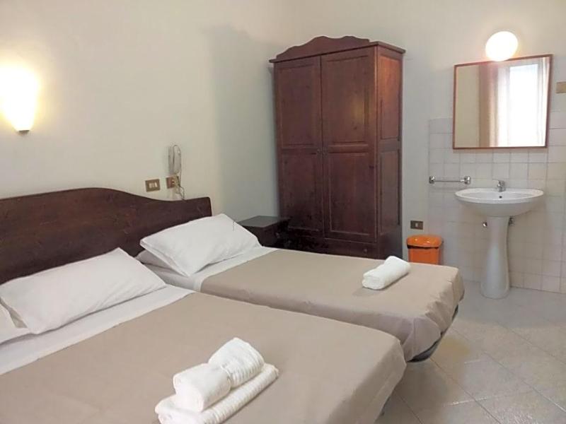 Hotel Vittorio Veneto image