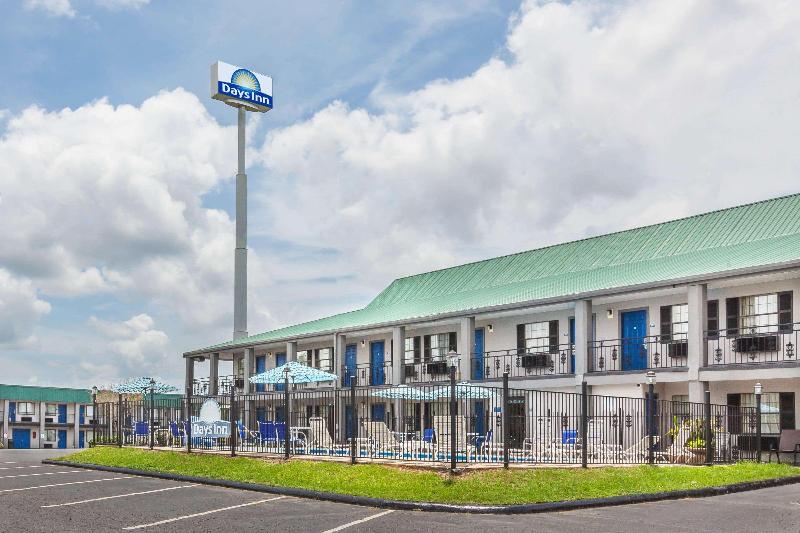 Days Inn By Wyndham Natchitoches image