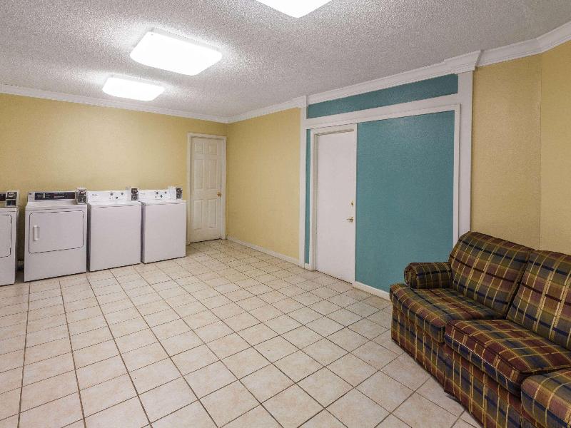 Days Inn By Wyndham Natchitoches image