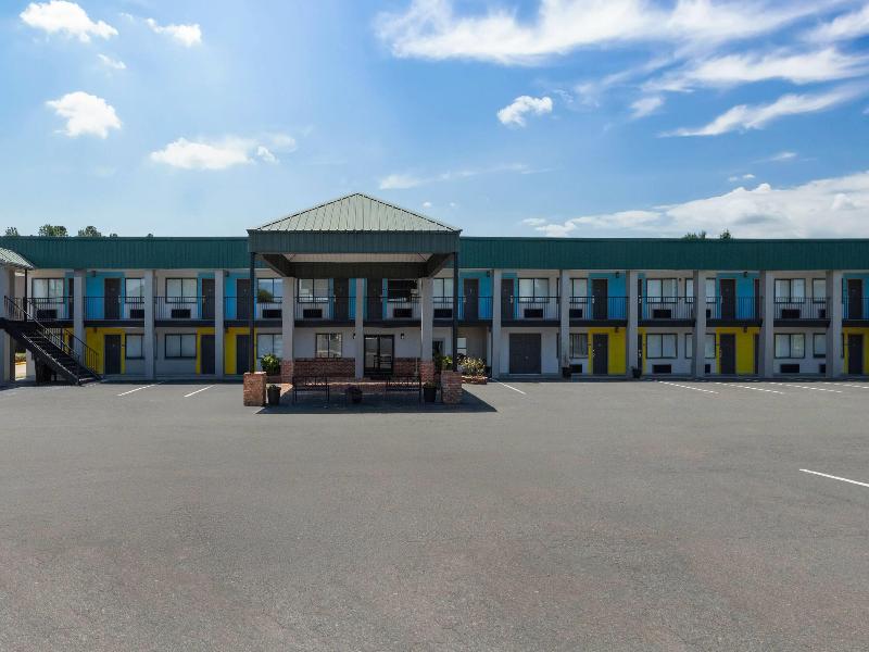 Days Inn By Wyndham Natchitoches
