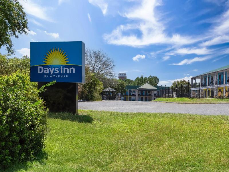 Days Inn By Wyndham Natchitoches