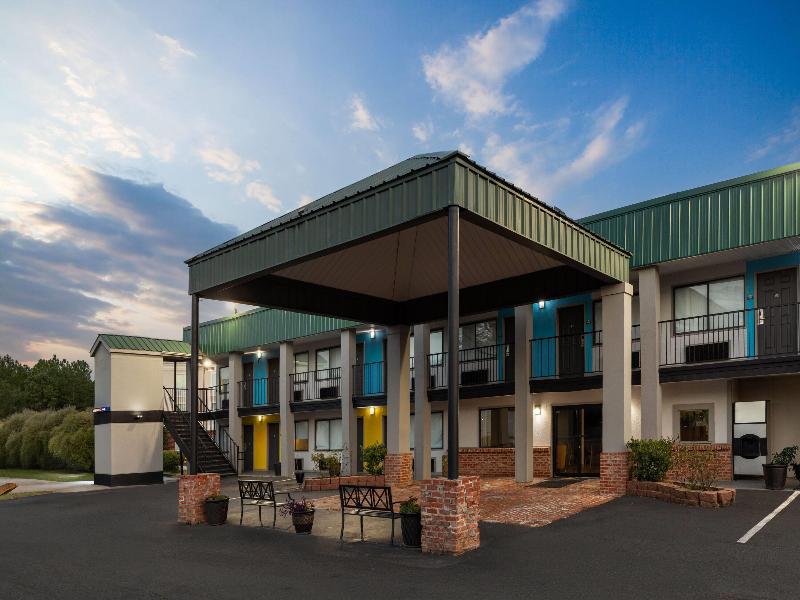 Days Inn By Wyndham Natchitoches
