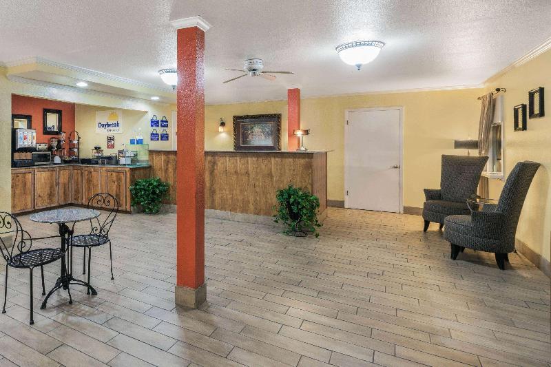 Days Inn By Wyndham Natchitoches image