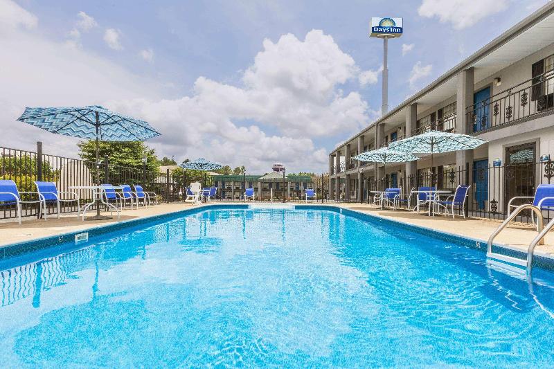 Days Inn By Wyndham Natchitoches image