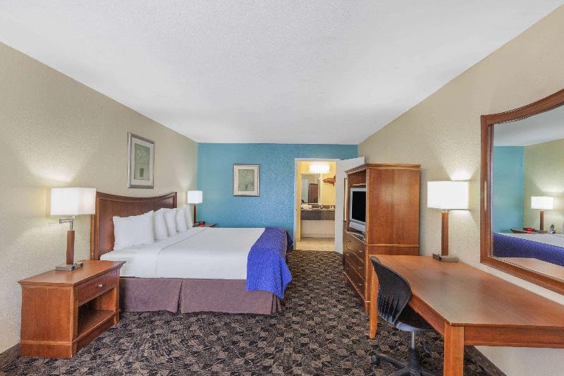 Days Inn By Wyndham Natchitoches image