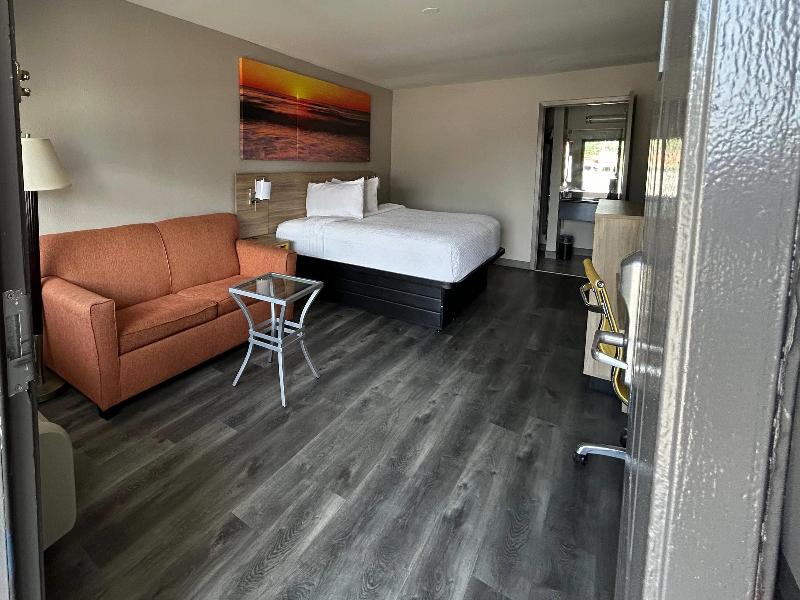 Days Inn By Wyndham Natchitoches image