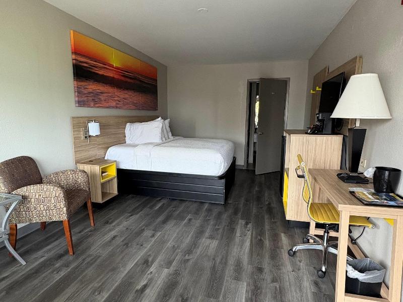 Days Inn By Wyndham Natchitoches image
