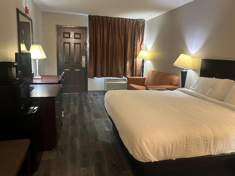 Days Inn By Wyndham Natchitoches image