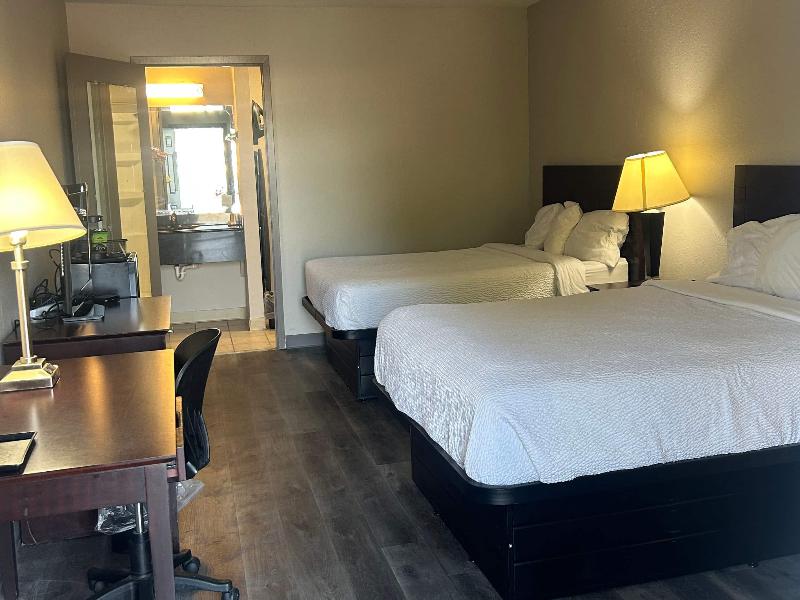 Days Inn By Wyndham Natchitoches image